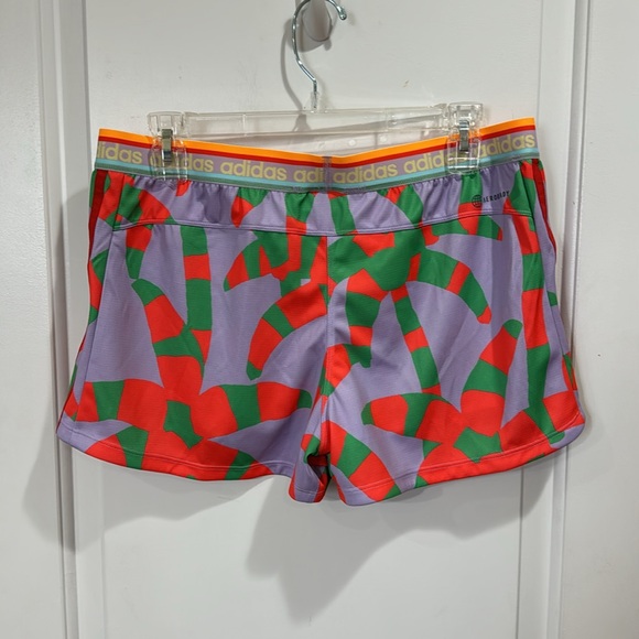 *NEW* FARM RIO X ADIDAS TROPICAL PACER TRAINING SHORTS MEDIUM - Picture 8 of 8